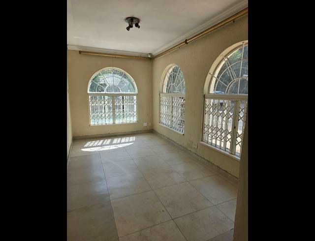 1 bed property to rent in OBSERVATORY